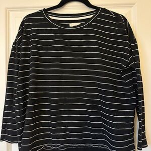 Lou & Grey Black and White Striped Top woman’s size xs